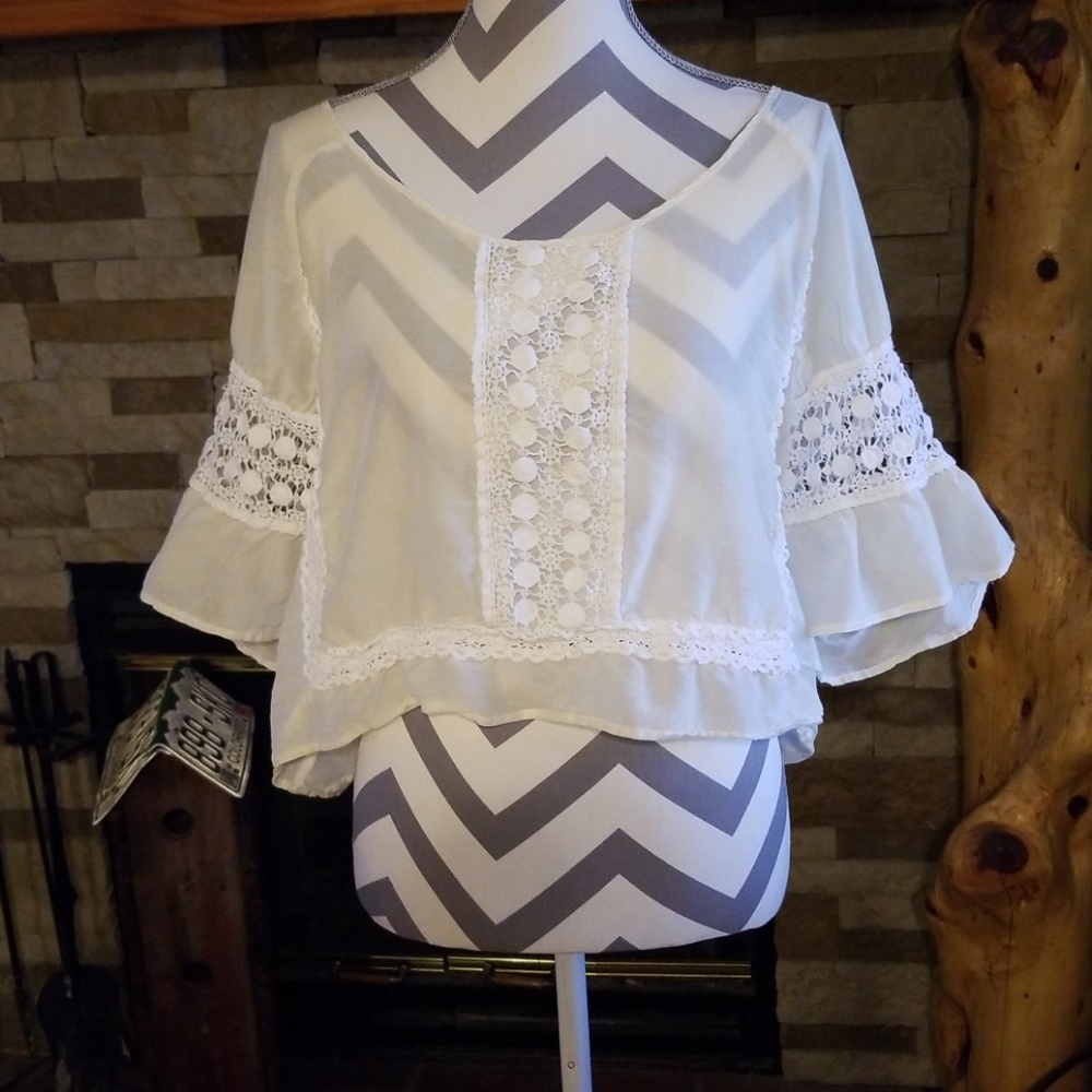 Flowy crop top
